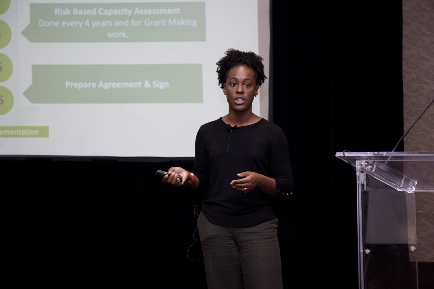 Picture of UN Women Project Coordination Analyst, Mrs. Shadé Maycock facilitating a session with civil society organisations